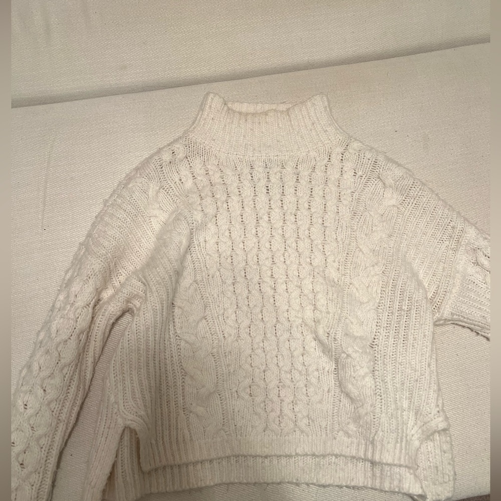 Αbercrombie and fitch women’s sweater